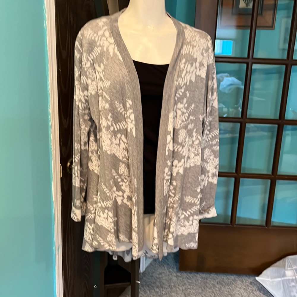 Belldini med/large sweater